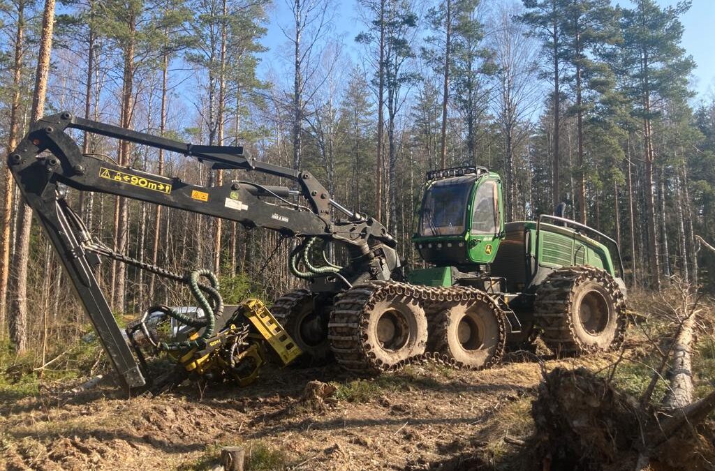Harvester John Deere 1470 G