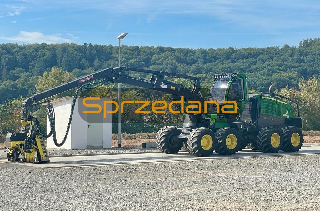 Harvester John Deere 1270 G 8W