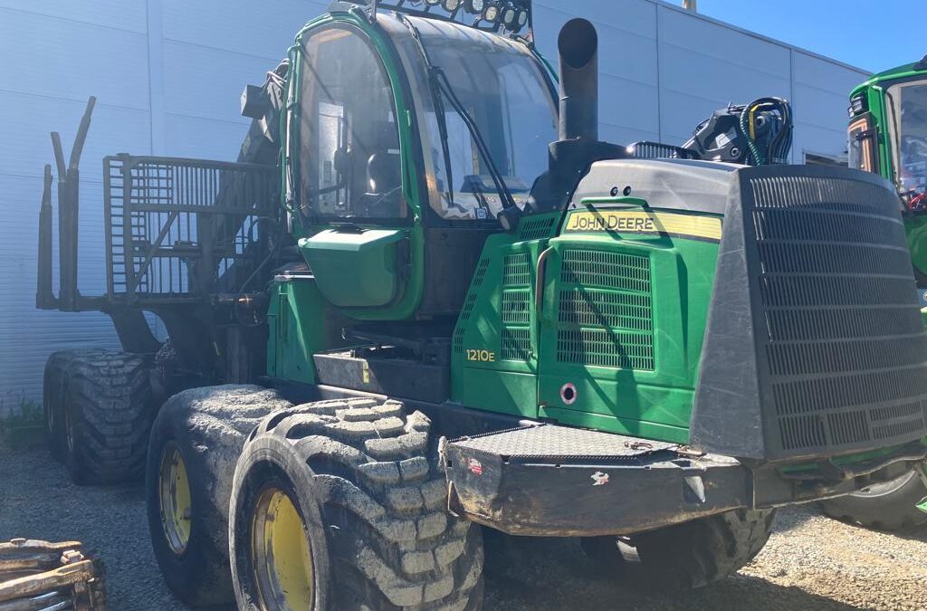 Forwarder John Deere 1210 E
