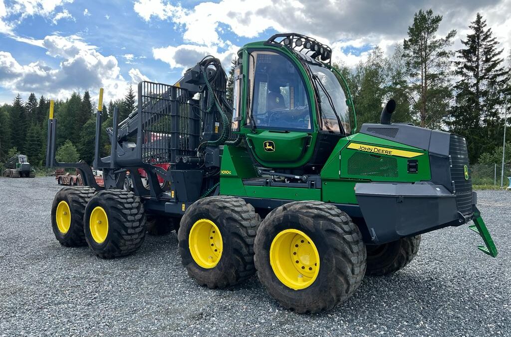 Forwarder John Deere 1010 G