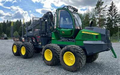 Forwarder John Deere 1010 G