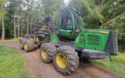 Forwarder John Deere 1110E
