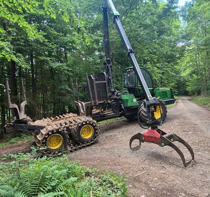 Forwarder John Deere 1010 E